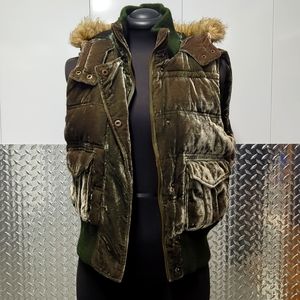 Old Navy green velvet puffer vest